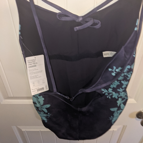 ATHLETA One Piece Bathing Suit printed Never Worn - Picture 7 of 8